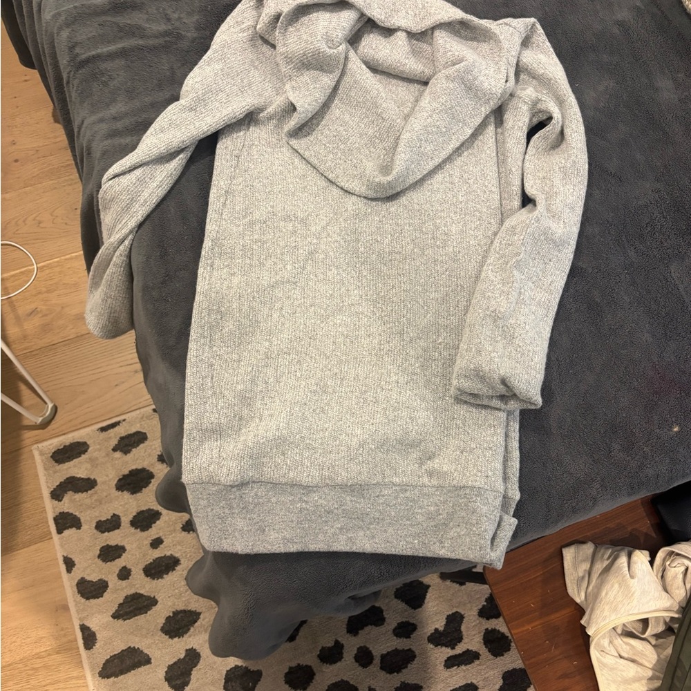 Isabel Maternity by Ingrid & Isabel Heather Gray Knit Maternity Sweater